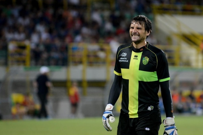 top-cac-cau-thu-lon-nhat-the-gioi-ma-ban-khong-biet-vanja-ivesa